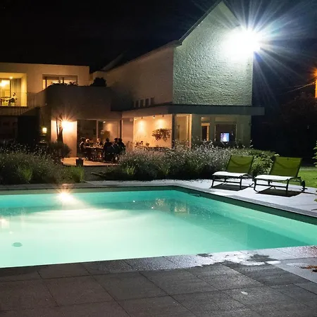 Les Valcaprimontoises Bed & Breakfast *